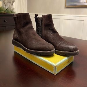 Donald Pliner Boots